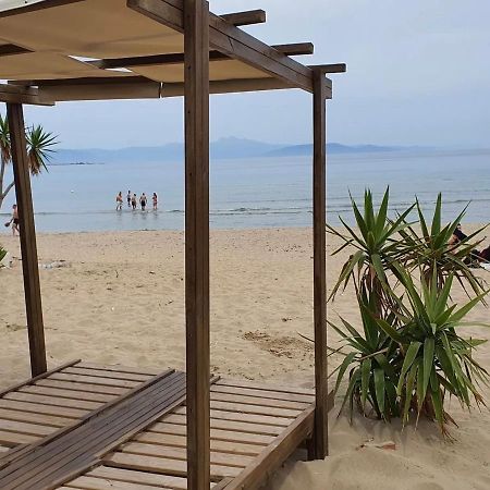 Argo Apartment 15Min From The Airport, 1Min From The Beach Artemis City Center エクステリア 写真